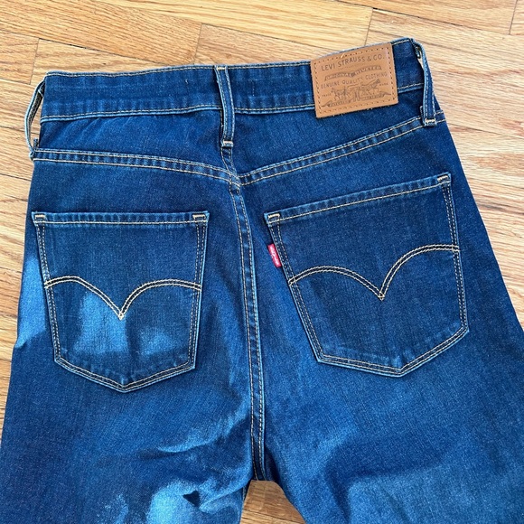 Levi’s High Rise Skinny - Picture 1 of 5